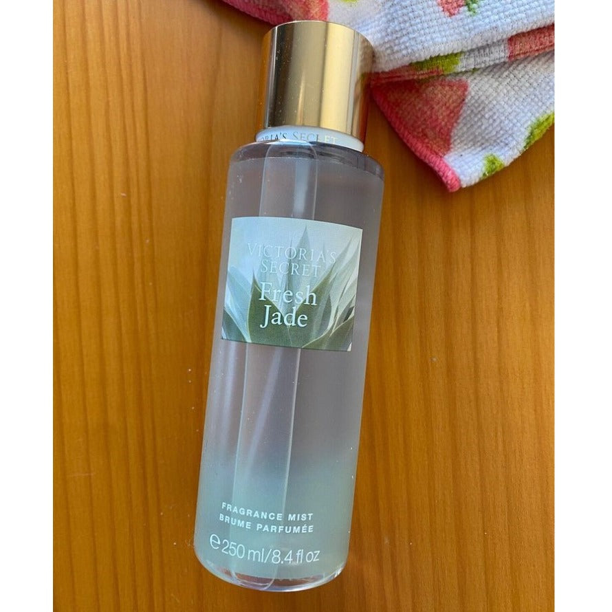 Victoria’s Secret Fresh Jade Mist – Invigorating & Crisp Fragrance